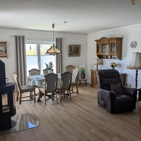 Hww Am Feldrand Ideal Für Feriengäste Und Handwerker Ferienhaus *