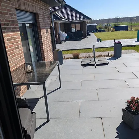 Semesterbostad Hww Am Feldrand Ideal Fuer Feriengaeste Und Handwerker *